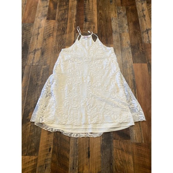 Emmalee‎ Cream Floral Dress - Picture 1 of 4